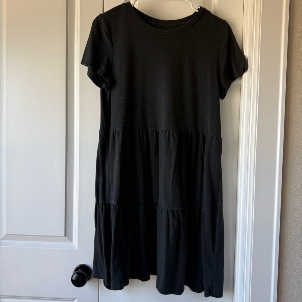 GAP Black Tiered Short-Sleeve  Dress